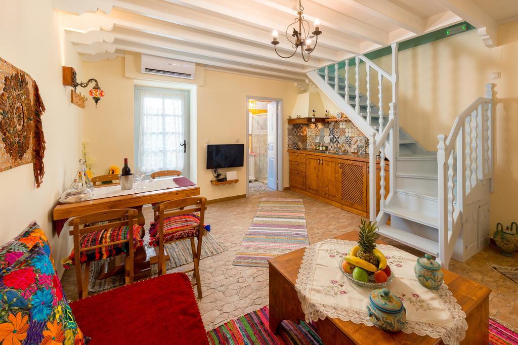 Giorgos' Old Story 2Bed Stone House With Private Hamam In The Old Town Villa Rhodes City Bagian luar foto